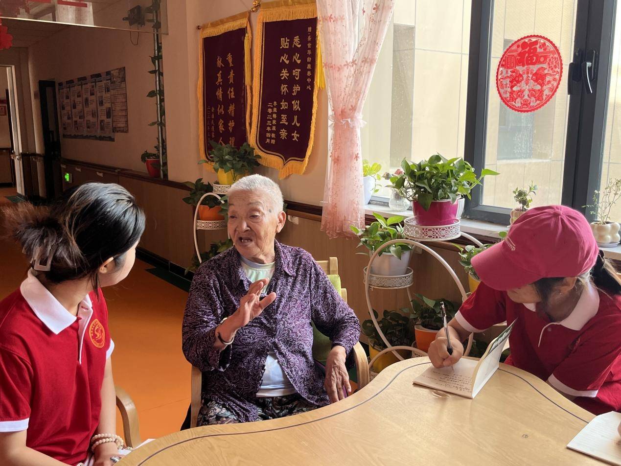 道德模范牛翠莲：阿拉尔市的骄傲与榜样